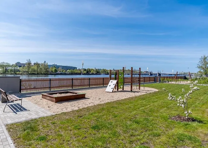 アパート Family Near River, Big Balcony, Free Parking