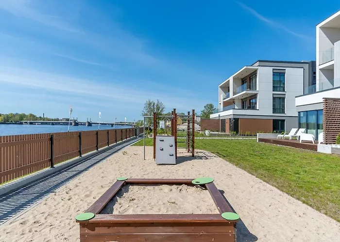 Family Near River, Big Balcony, Free Parking * パルヌ