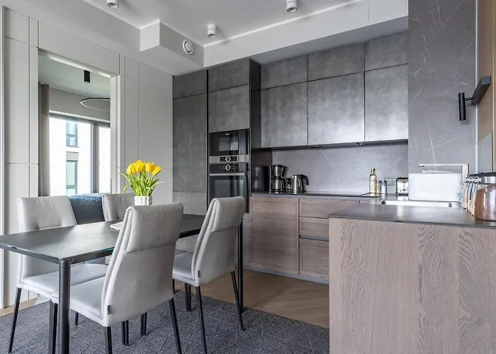 アパート Family Near River, Big Balcony, Free Parking